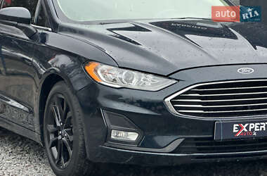 Седан Ford Fusion 2020 в Львове