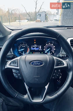 Седан Ford Fusion 2013 в Тернополе