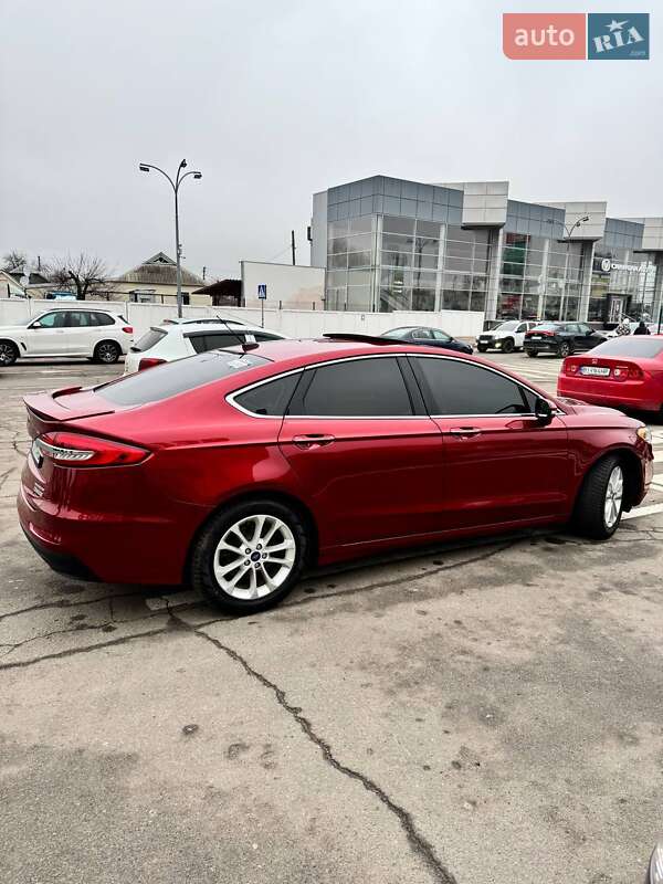 Седан Ford Fusion 2018 в Харькове