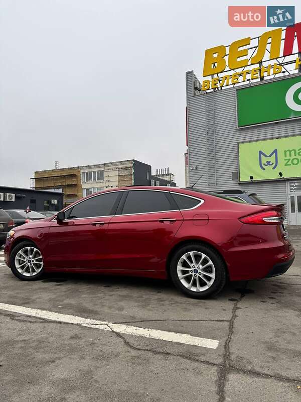 Седан Ford Fusion 2018 в Харькове