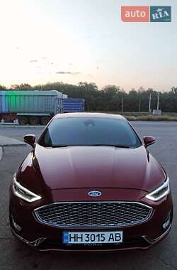 Седан Ford Fusion 2018 в 
