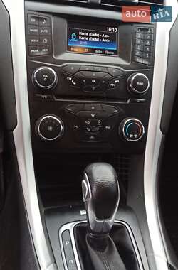 Седан Ford Fusion 2014 в 