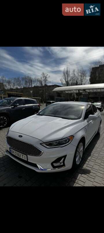 Седан Ford Fusion 2020 в Одесі