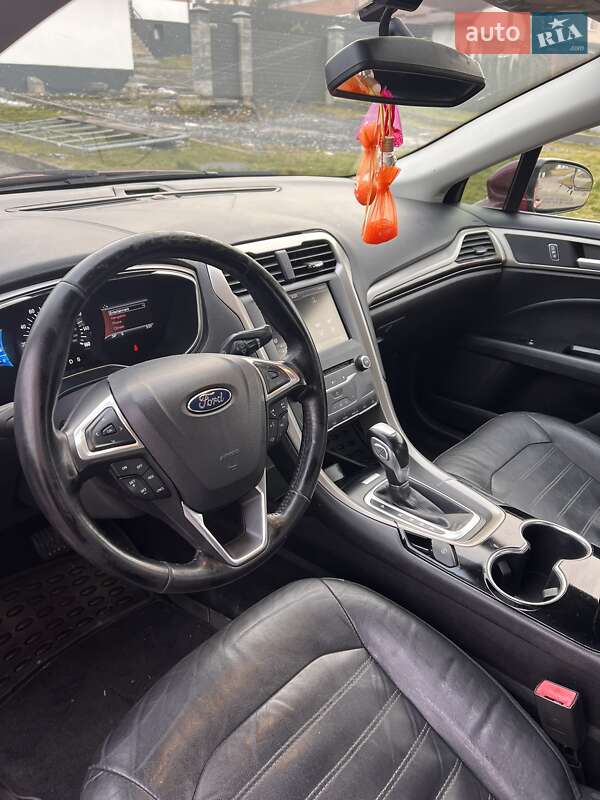 Седан Ford Fusion 2015 в Львове