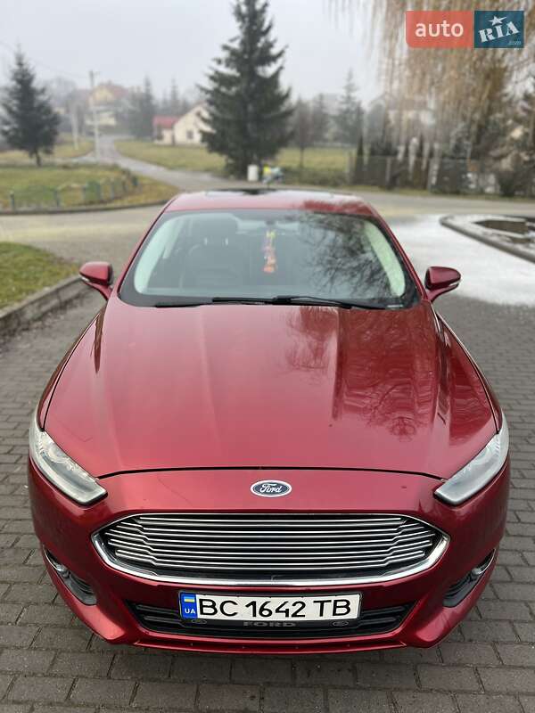 Седан Ford Fusion 2015 в Львове