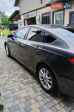 Седан Ford Fusion 2018 в 