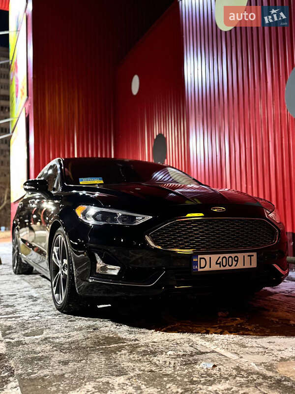 Седан Ford Fusion 2020 в 