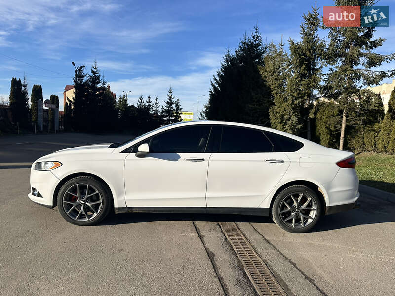 Седан Ford Fusion 2015 в Тернополе
