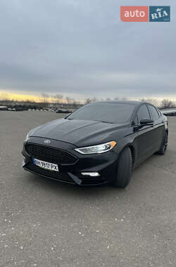 Седан Ford Fusion 2017 в Одесі