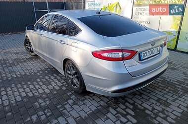 Седан Ford Fusion 2012 в 
