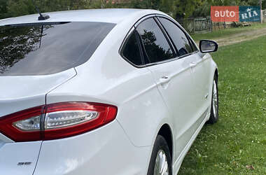 Седан Ford Fusion 2014 в 