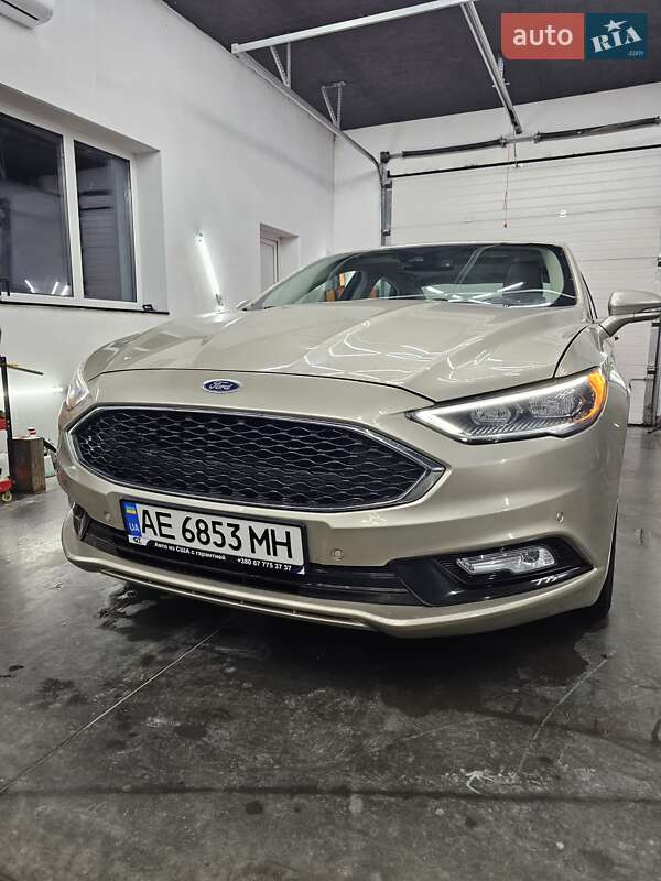 Седан Ford Fusion 2016 в Луцке