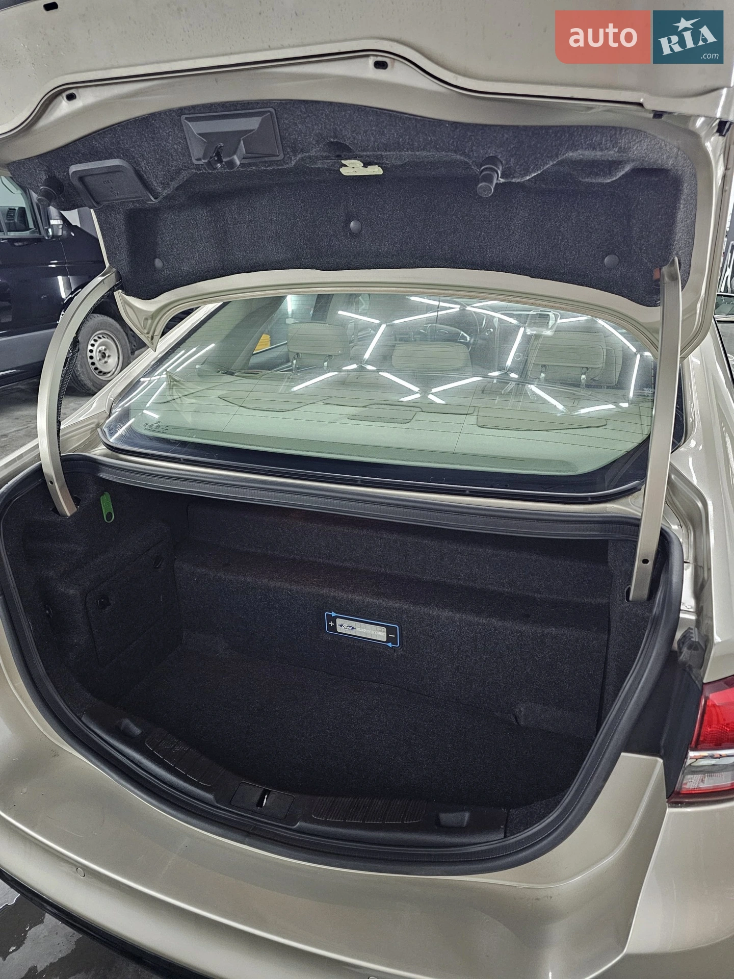 2016 Ford Fusion - мініатюра 24