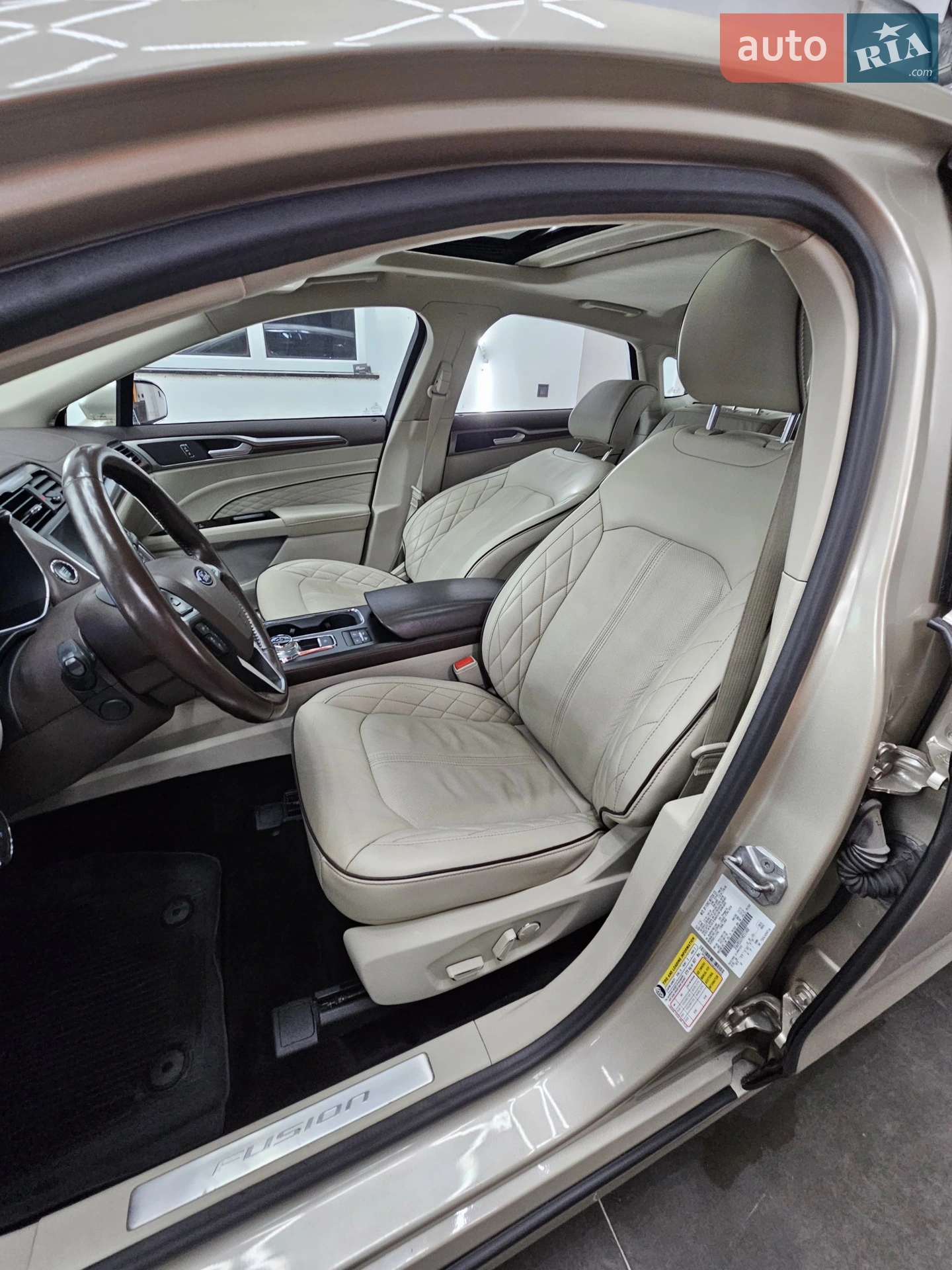 2016 Ford Fusion - мініатюра 33
