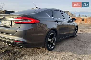 Седан Ford Fusion 2016 в Львові