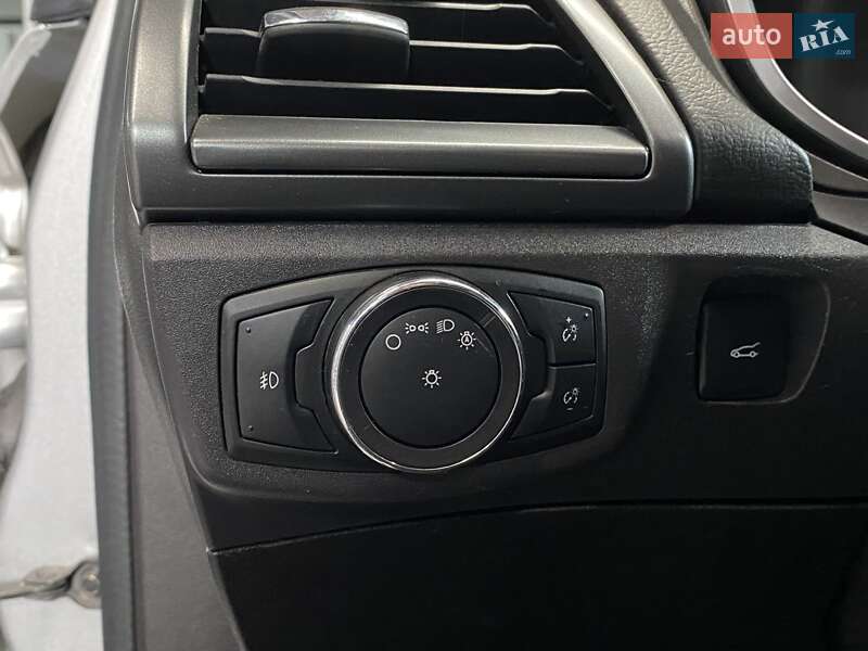 Седан Ford Fusion 2015 в Нововолинську фото 17 Седан Ford Fusion 2015 в Нововолинську