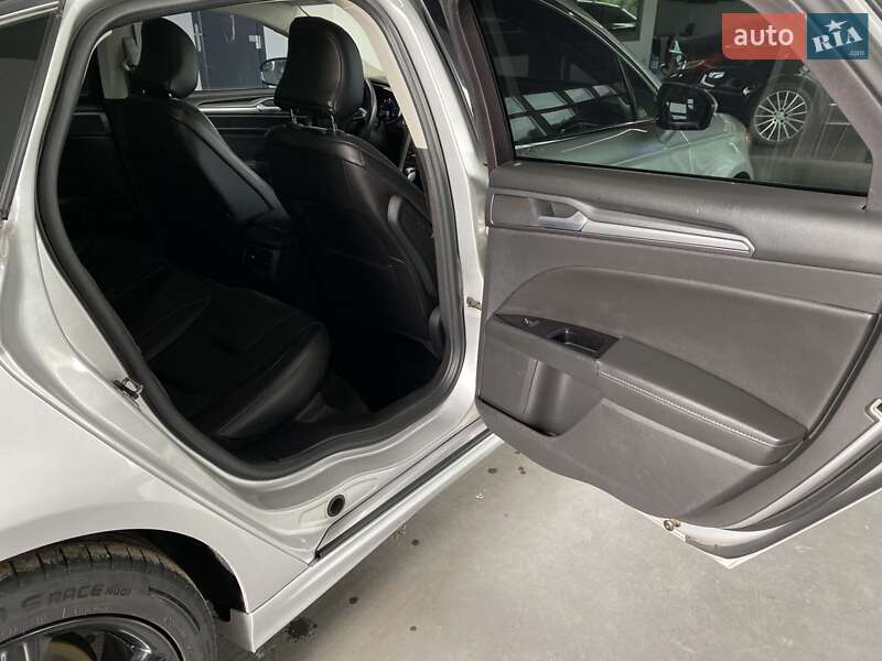 Седан Ford Fusion 2015 в Нововолинську фото 38 Седан Ford Fusion 2015 в Нововолинську