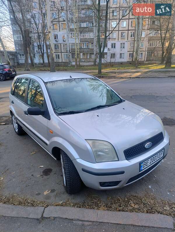 Хэтчбек Ford Fusion 2003 в Николаеве