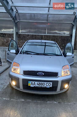 Хэтчбек Ford Fusion 2007 в Киеве