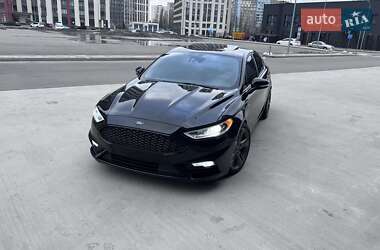 Седан Ford Fusion 2016 в 