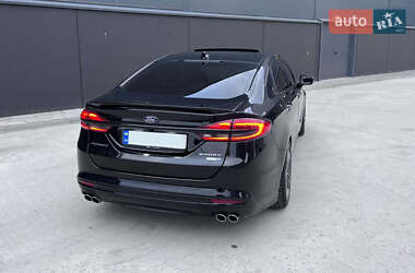Седан Ford Fusion 2016 в 