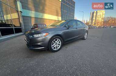 Седан Ford Fusion 2014 в Одесі