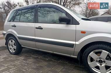 Хетчбек Ford Fusion 2006 в Хмельницькому