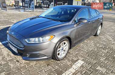 Седан Ford Fusion 2016 в Чернівцях