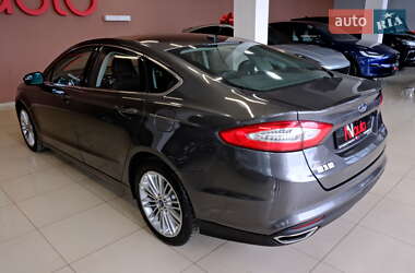 Седан Ford Fusion 2016 в Одесі