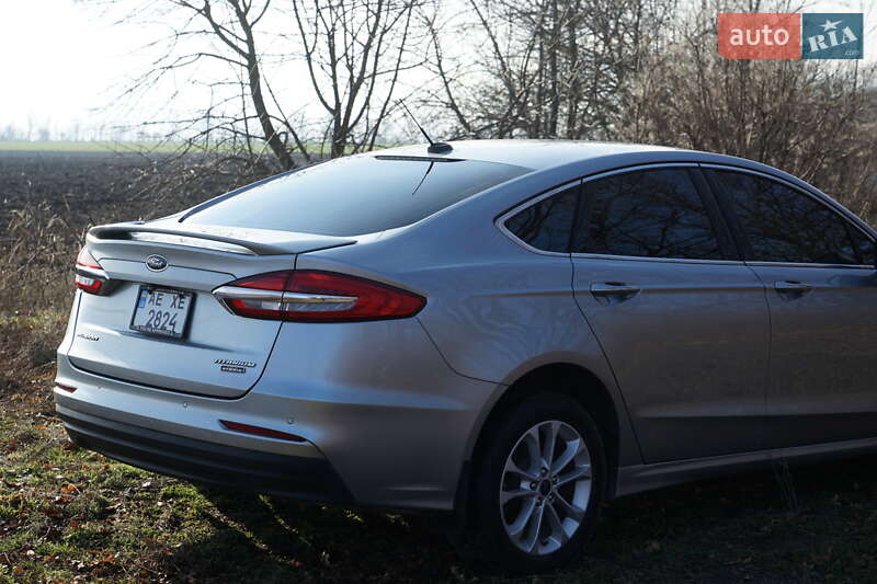 Седан Ford Fusion 2020 в Верхньодніпровську