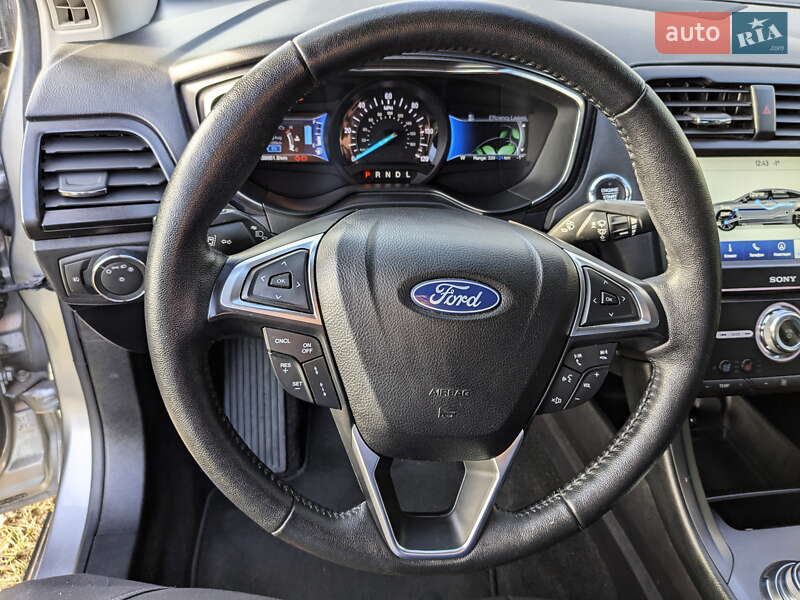 Седан Ford Fusion 2020 в Верхньодніпровську