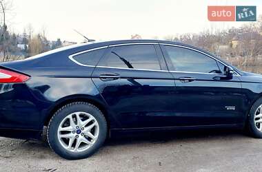 Седан Ford Fusion 2015 в Києві