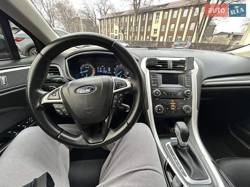 Седан Ford Fusion 2014 в Дніпрі