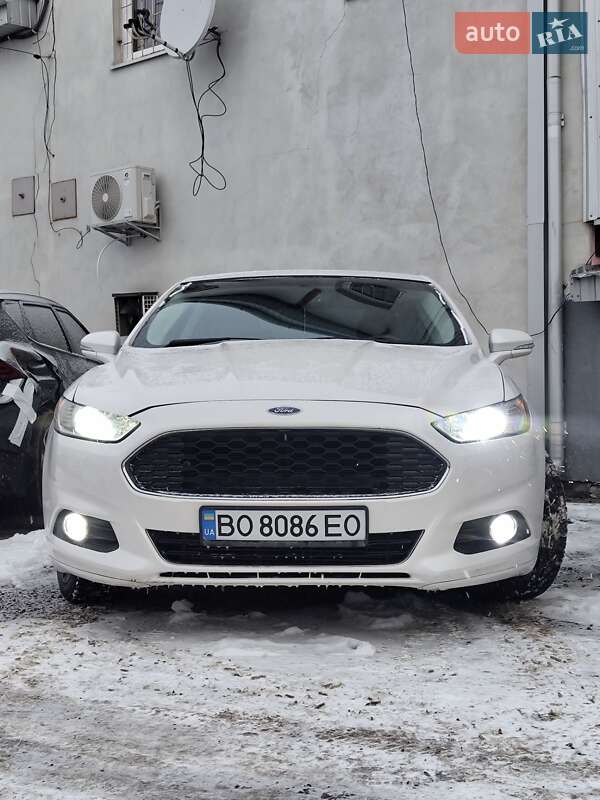 Седан Ford Fusion 2015 в Тернополе