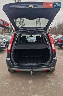 Хэтчбек Ford Fusion 2006 в 