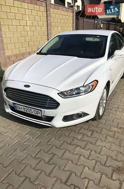 Седан Ford Fusion 2014 в 