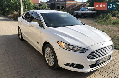 Седан Ford Fusion 2014 в 