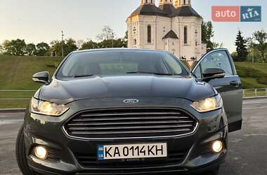 Седан Ford Fusion 2015 в Чернігові