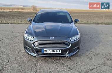 Седан Ford Fusion 2016 в Новій Дофінівці