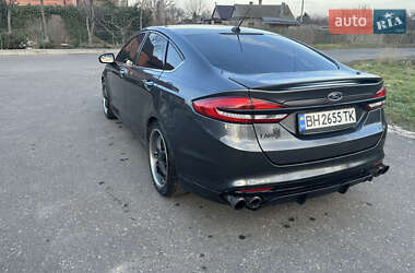 Седан Ford Fusion 2015 в Одесі