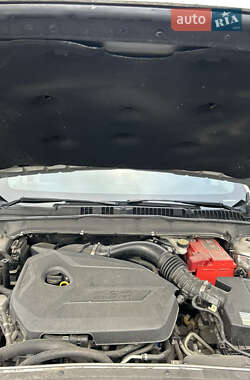 Седан Ford Fusion 2012 в 
