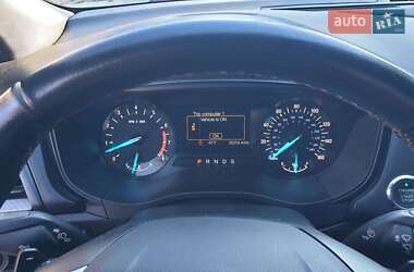 Седан Ford Fusion 2016 в 