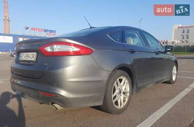 Седан Ford Fusion 2014 в Львове