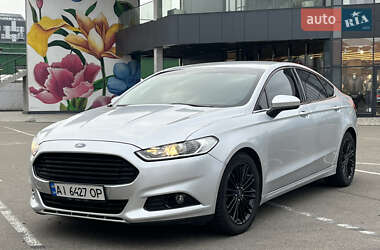 Седан Ford Fusion 2015 в Києві