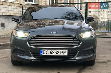 Седан Ford Fusion 2014 в Львові