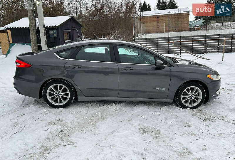 Седан Ford Fusion 2018 в Ровно