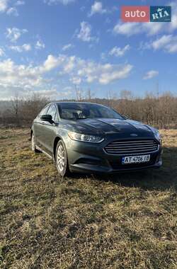 Седан Ford Fusion 2014 в 