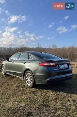 Седан Ford Fusion 2014 в 