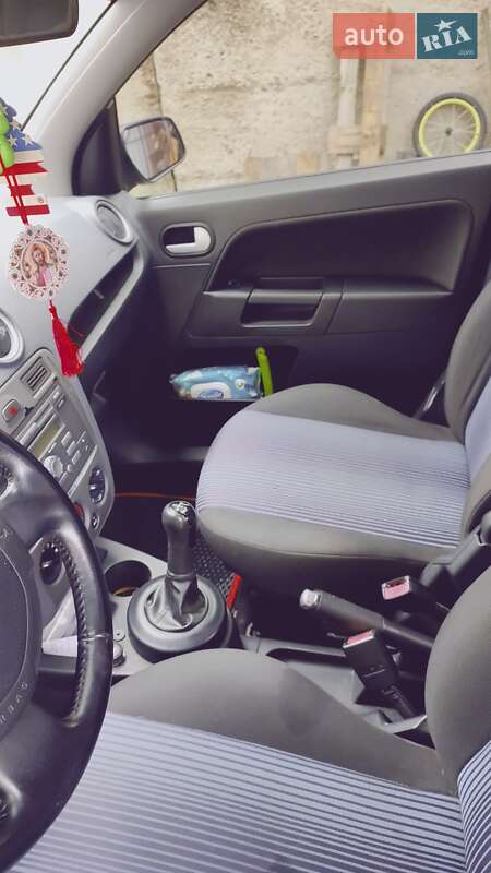 Хэтчбек Ford Fusion 2008 в Павлограде