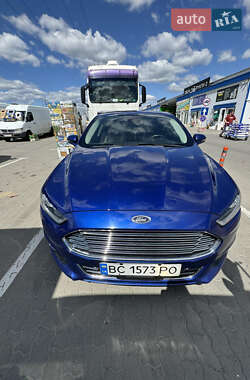 Седан Ford Fusion 2015 в Львове